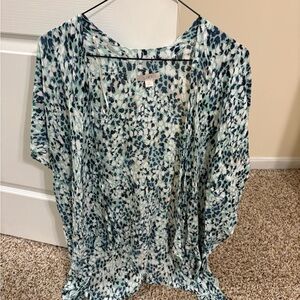 Women's Blue Patterned Top